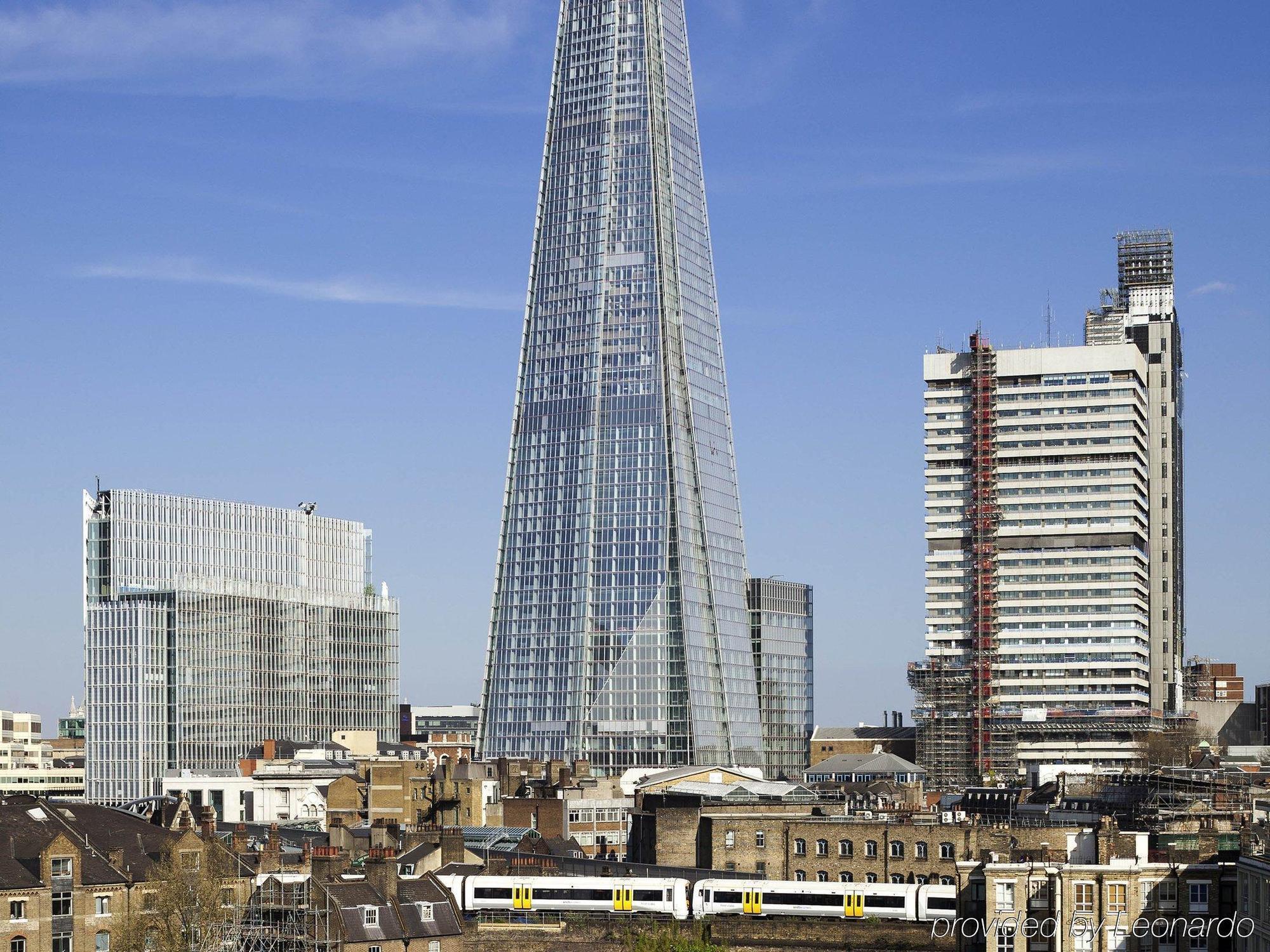 Ibis London Barking Hotel Баркинг Екстериор снимка