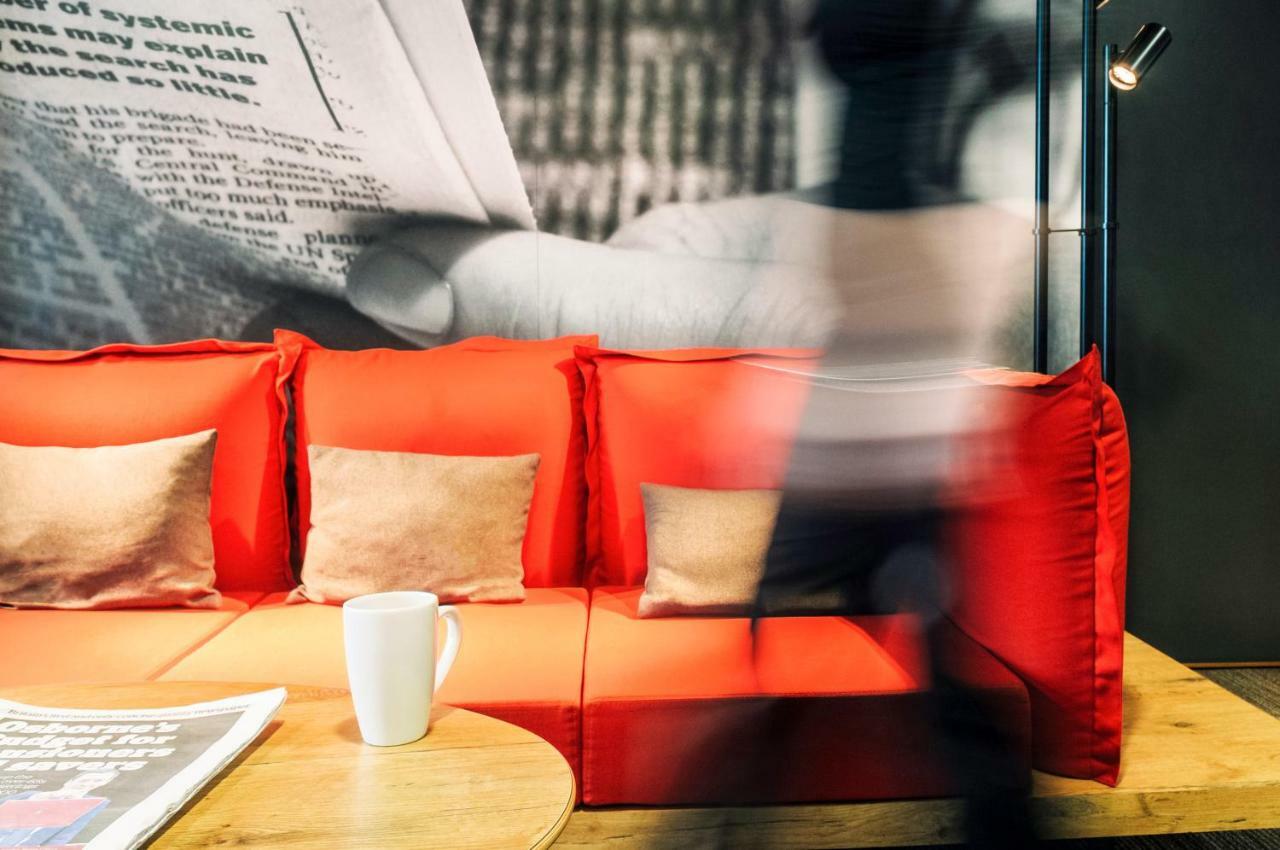 Ibis London Barking Hotel Баркинг Екстериор снимка